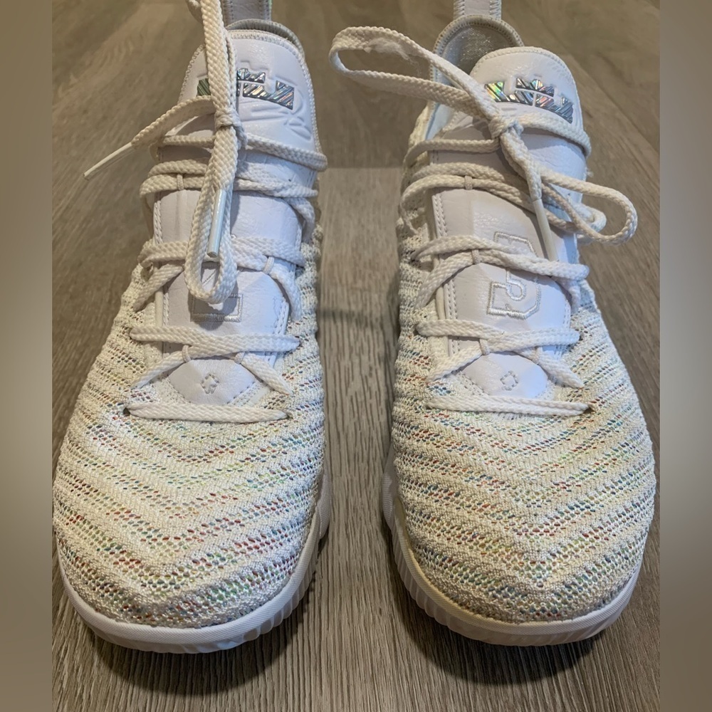Buzz light year Nike air Jordan’s​​​​​​​​​​​​​​​​​​​​​​​​​​ - Picture 6 of 11
